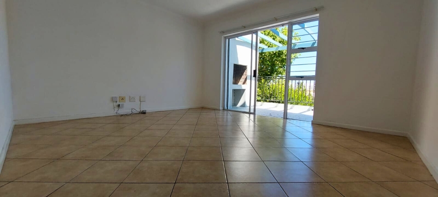 1 Bedroom Property for Sale in Gordons Bay Central Western Cape